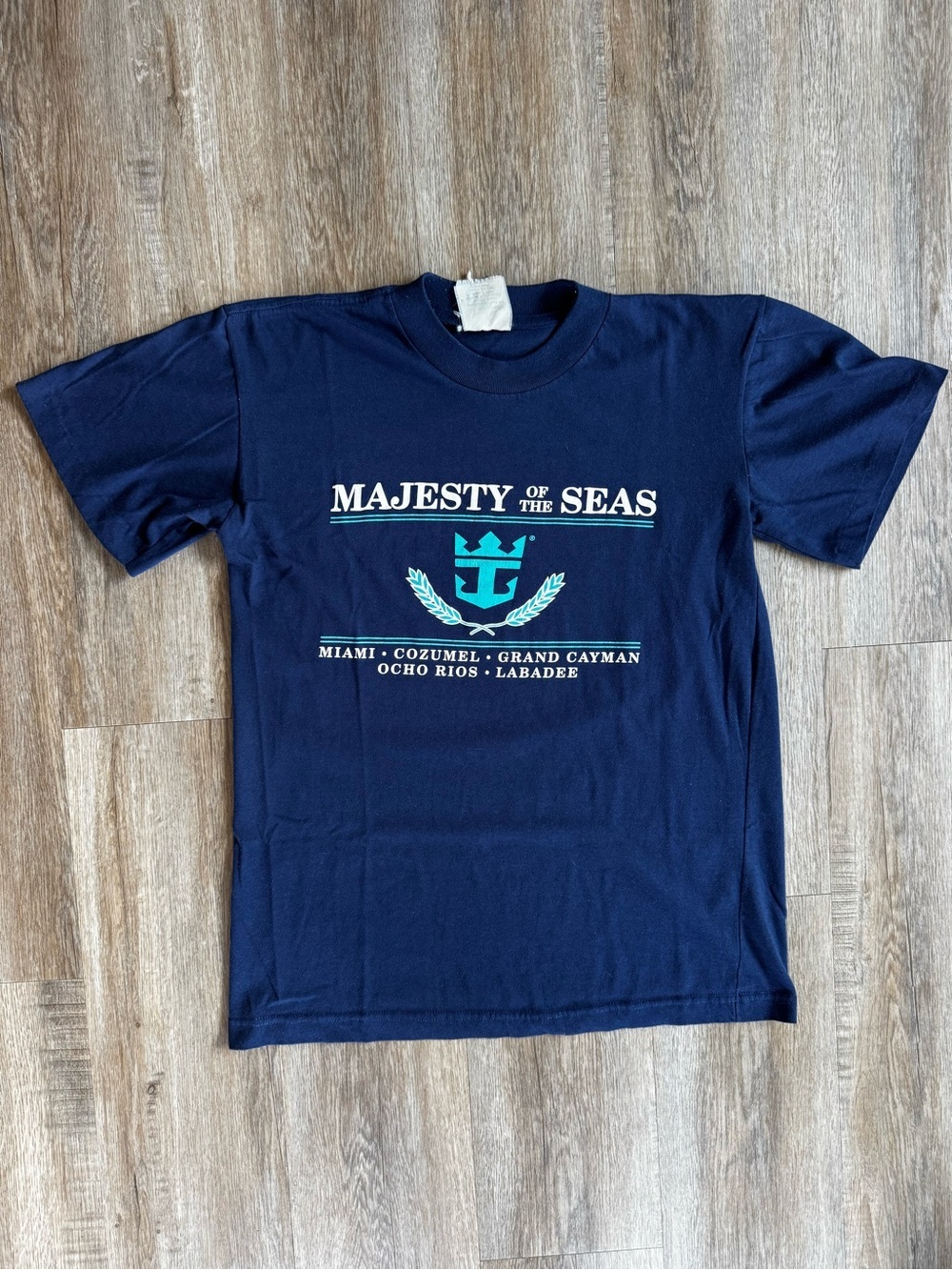 Vintage 90s 'Majesty of the Seas' Royal Caribbean Single Stitch T-Shirt - size L